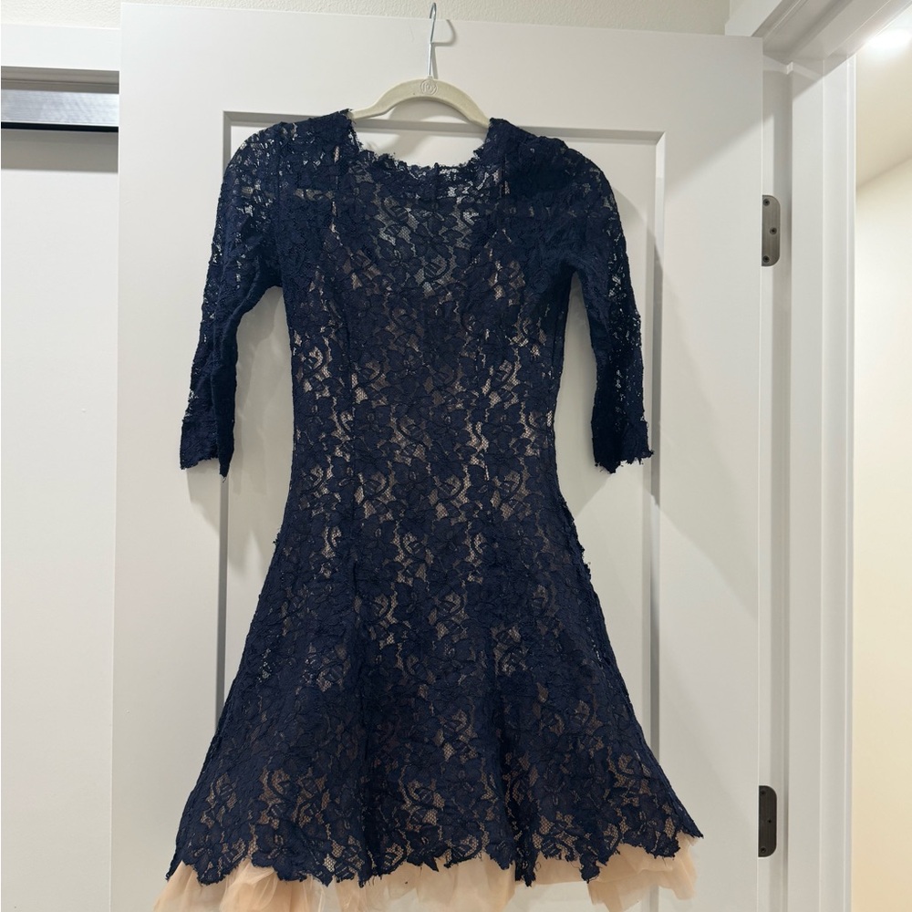 Elegant Navy Lace Mini Dress